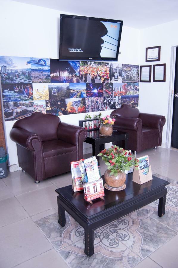 Hotel Recuerdos Del Estadio Medellín Zewnętrze zdjęcie